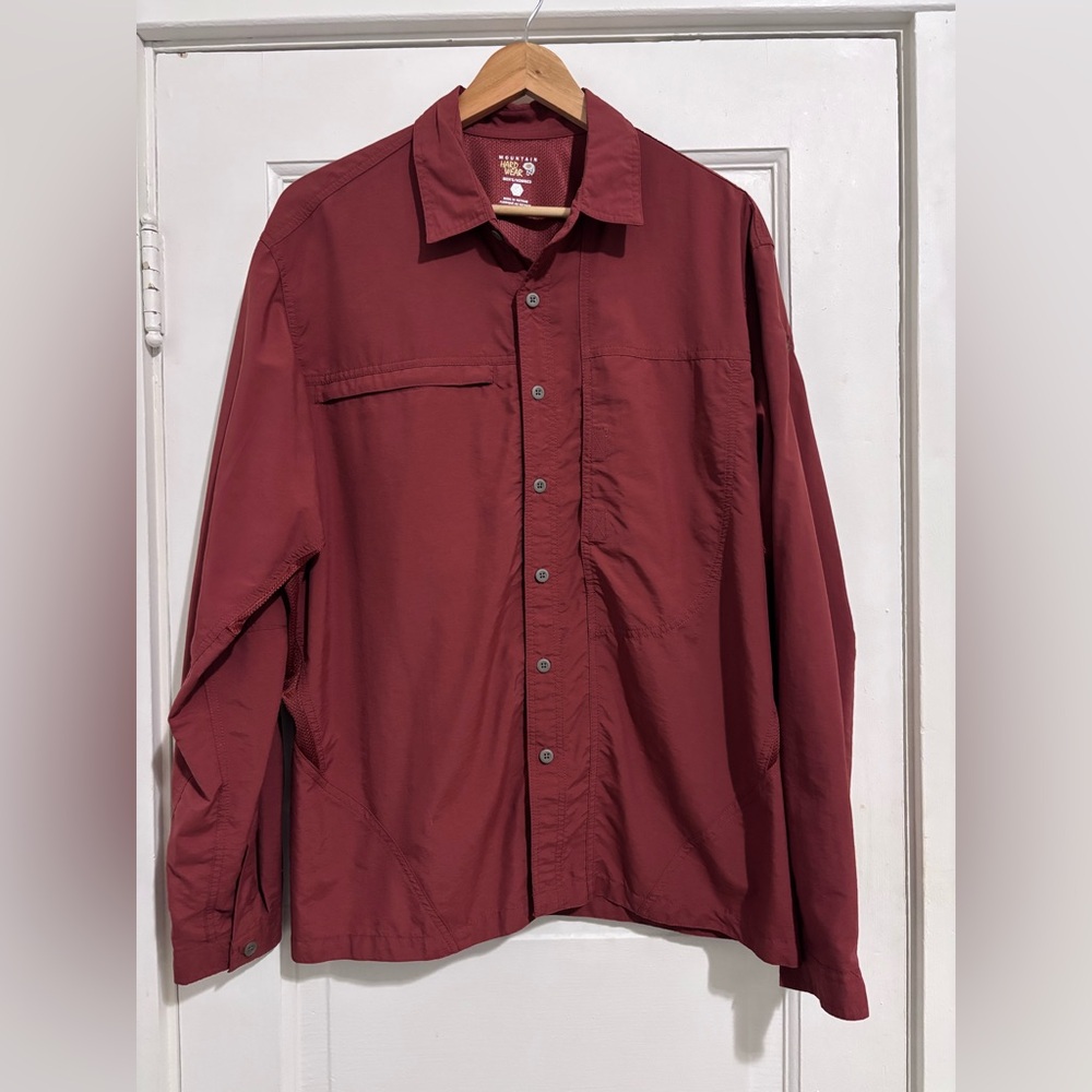 Mountain Hardwear Men's orange tech shirt